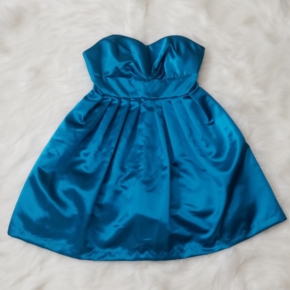 Xhilaration Dresses & Skirts - Xhilaration Strapless blue party dress